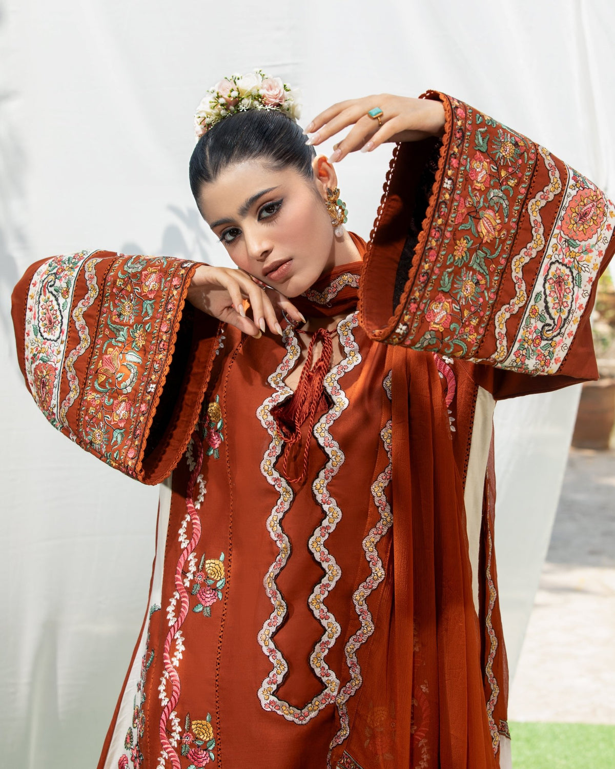 Gulnaar - Gulmnah