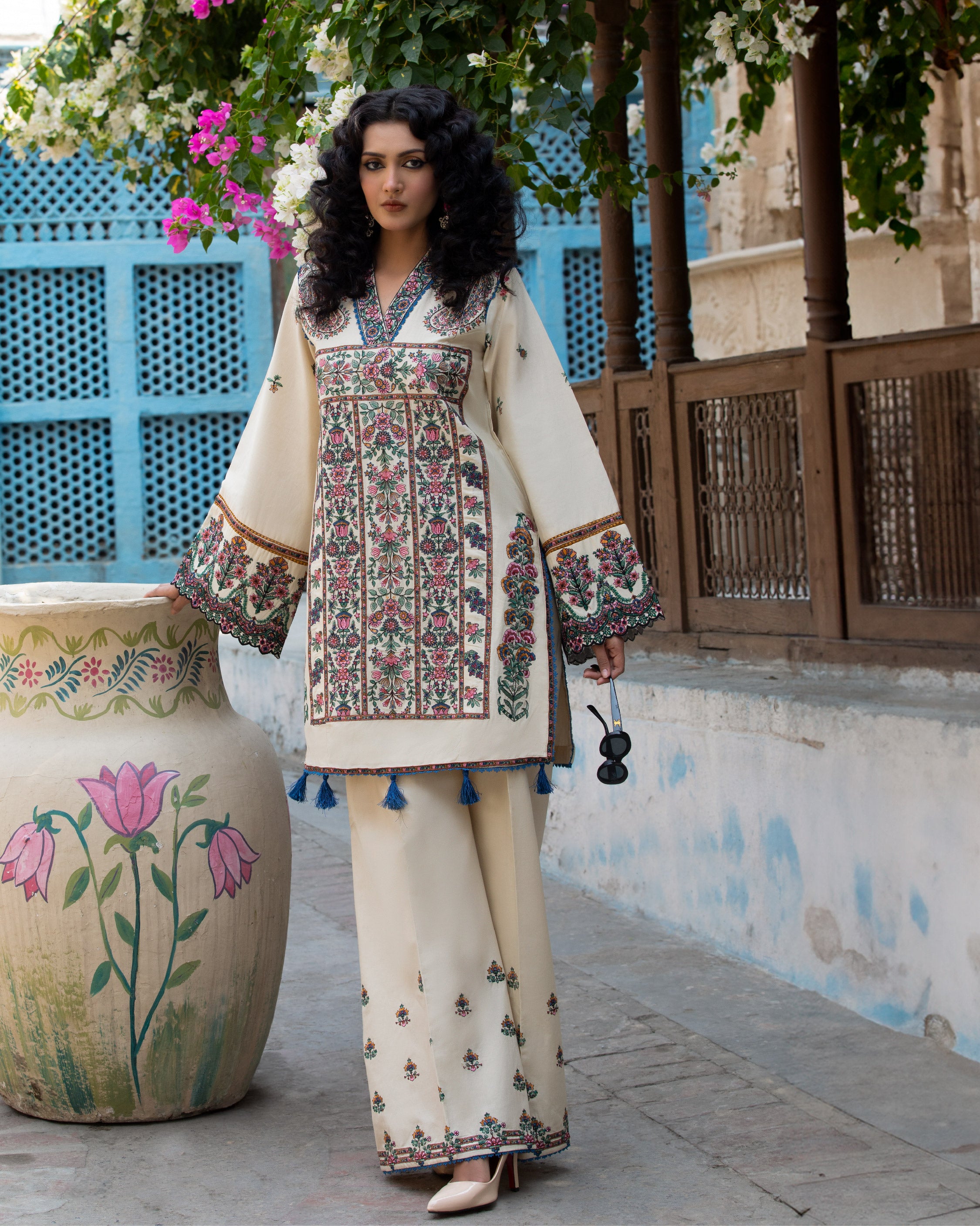 Naaz